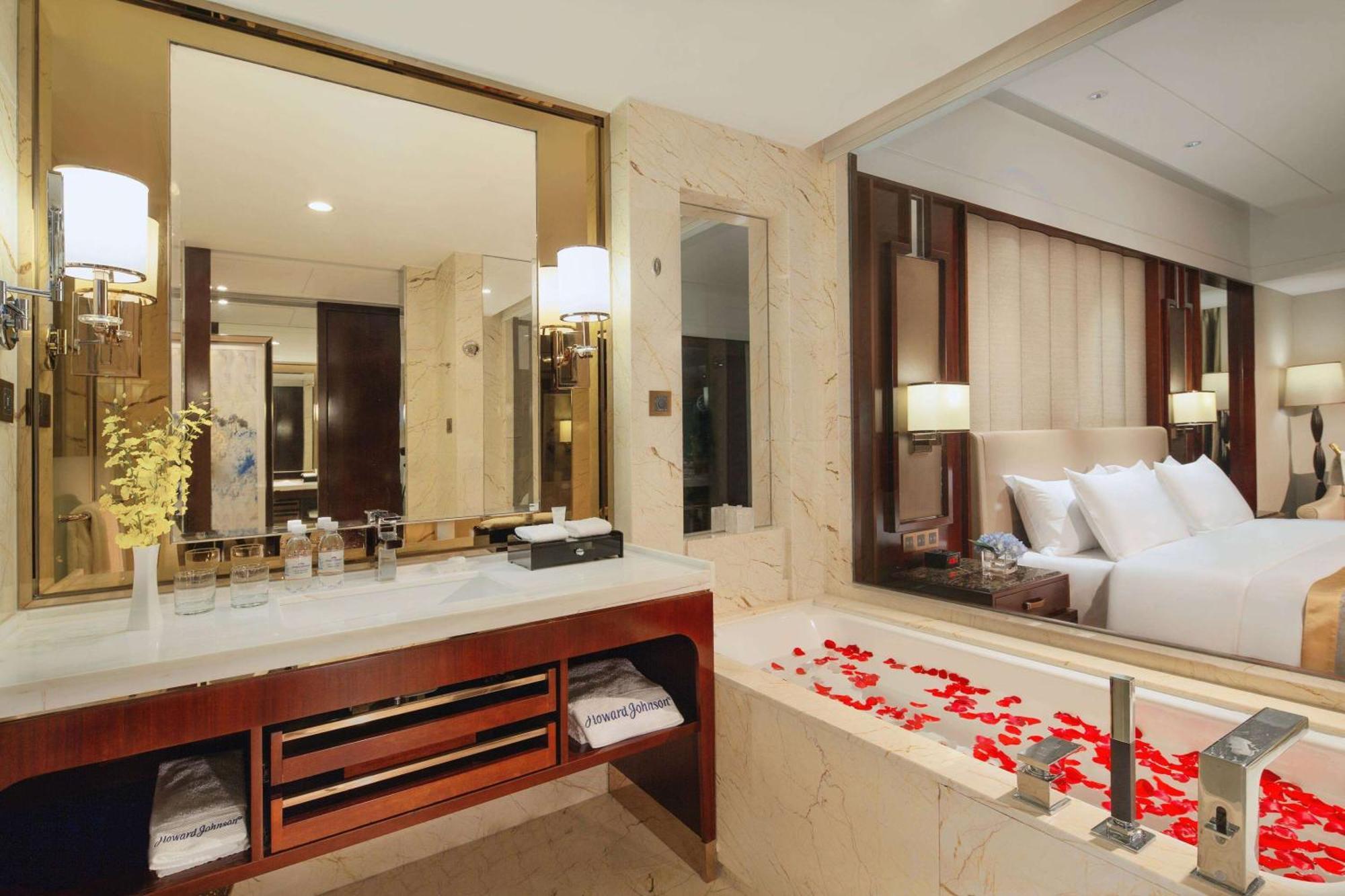 Kangda Howard Johnson Hotel Qingdao Xianlang Zewnętrze zdjęcie